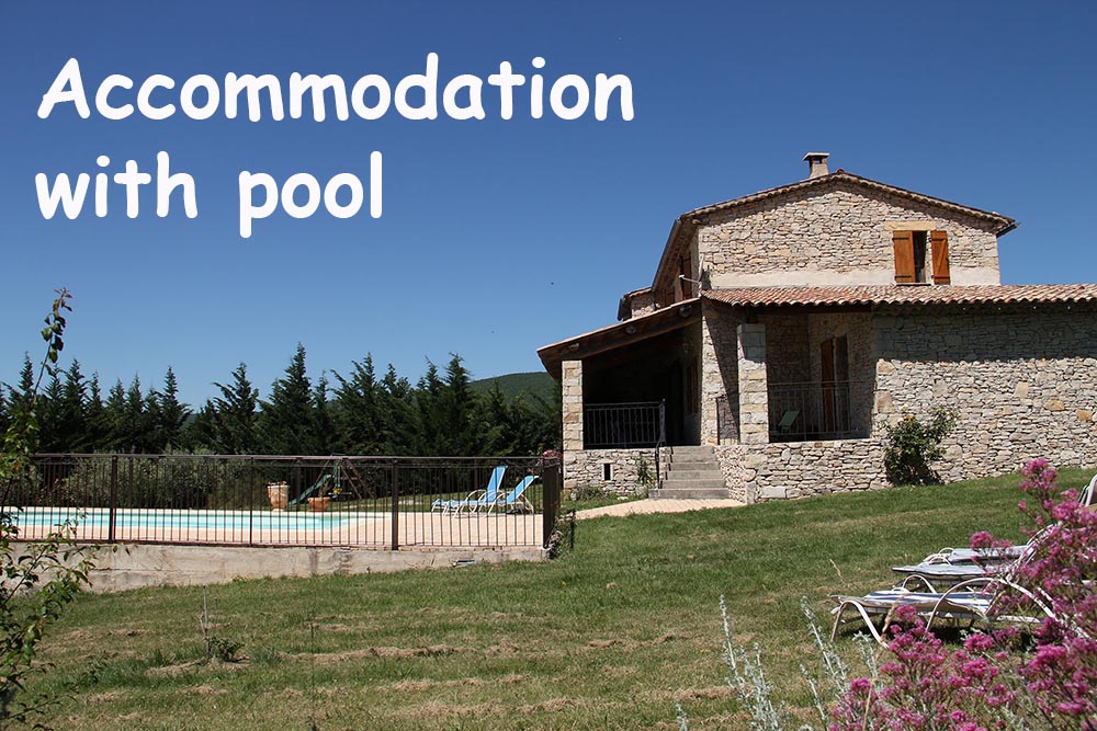 apdeestination-accommodation-with-pool